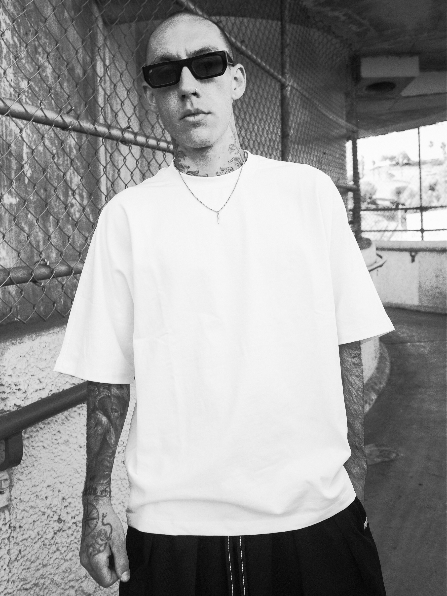 Heavywide No Seam Dolman Sleeve Tee lifestyle photo 3