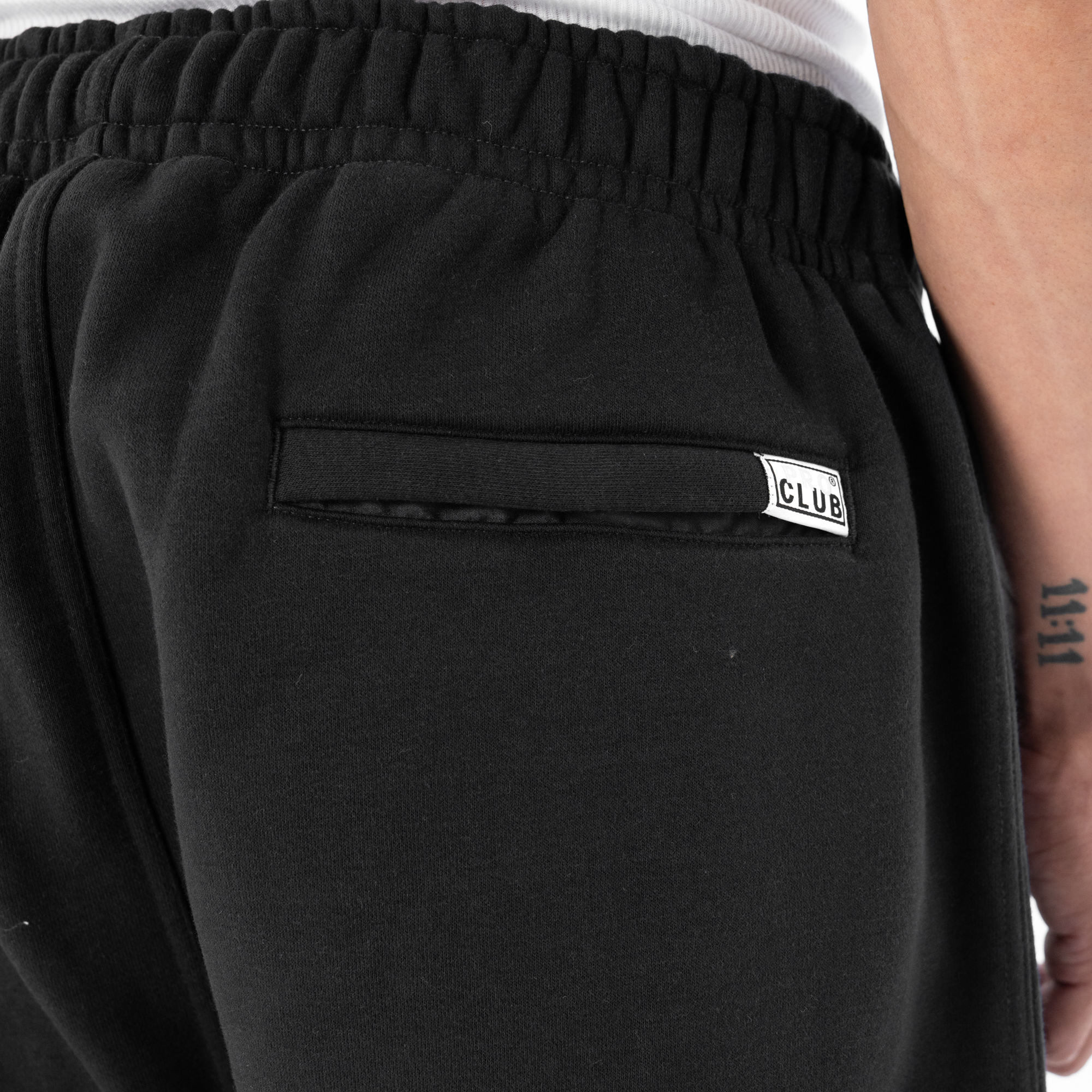 Heavyweight Tapered Fleece Cargo Sweatpant (image 4 of 5)