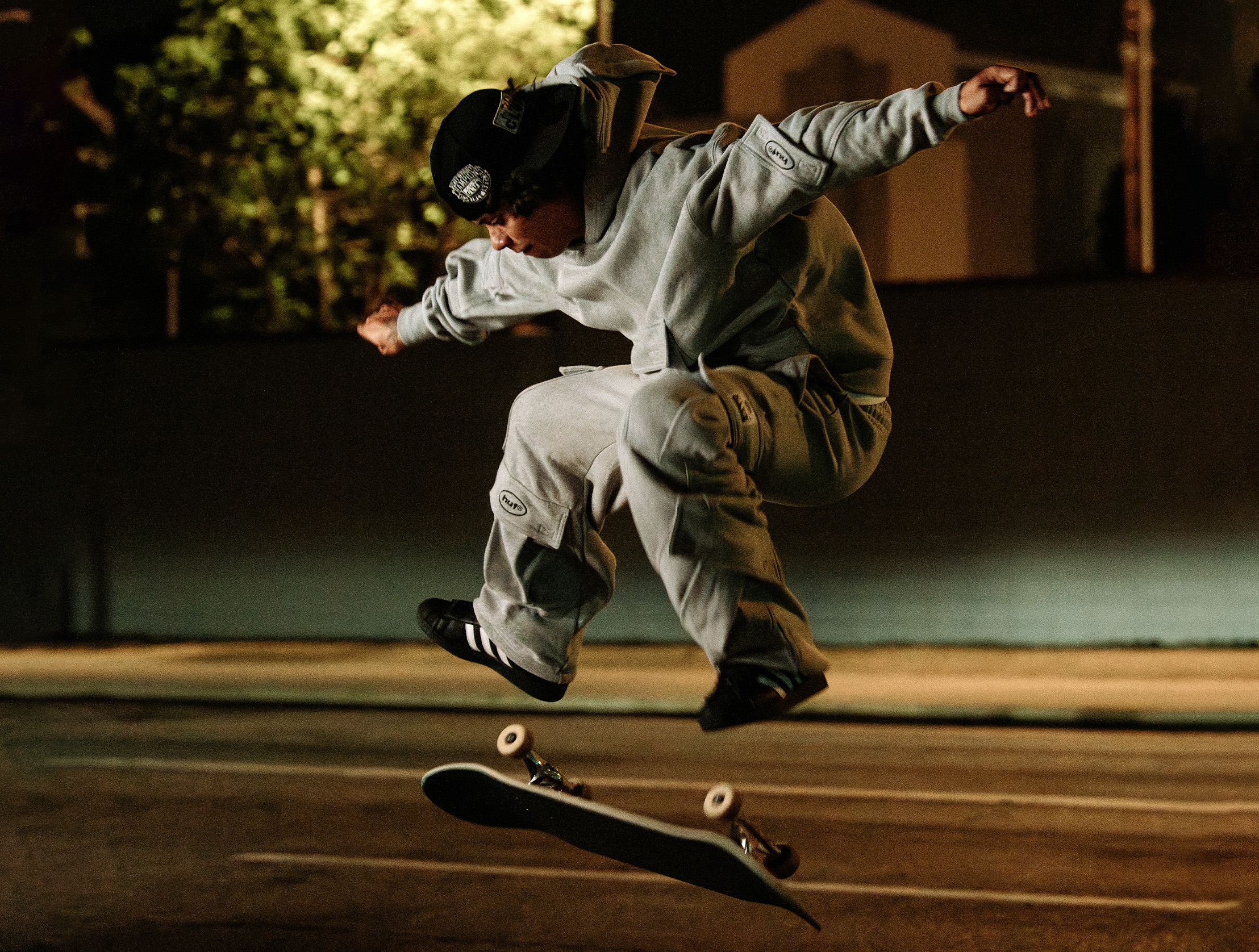 Huf Heavywide Multi Pocket Pullover Hoodie lifestyle photo 2