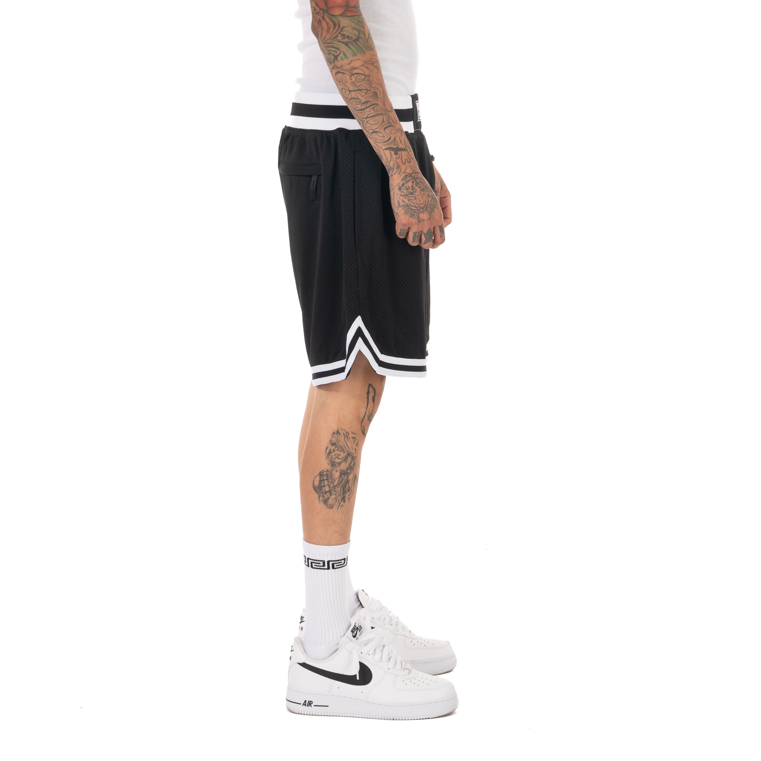 7.5in Inseam Above Knee Fit Classic Basketball Shorts (image 2 of 4)