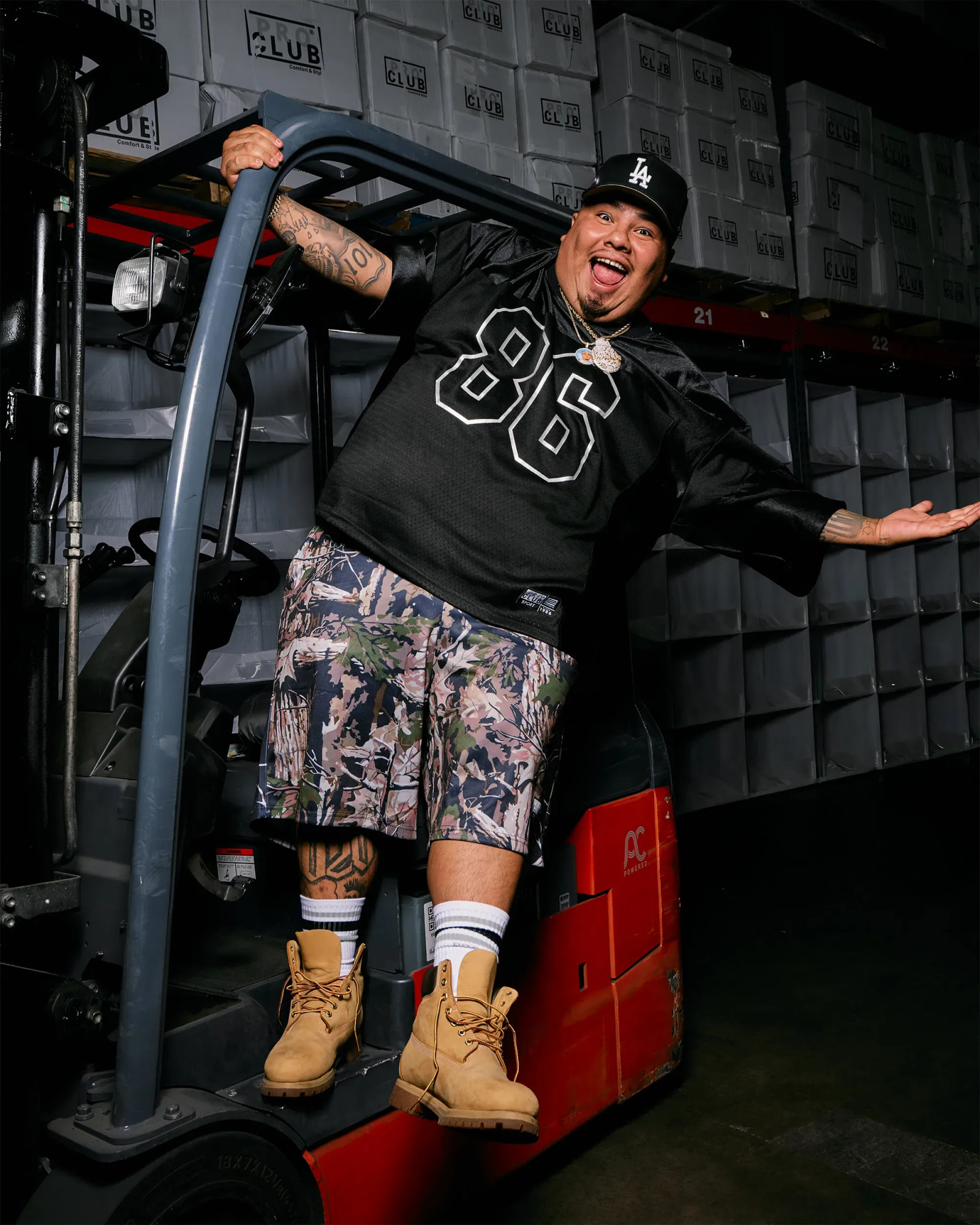 DoKnow & Proclub wearhouse