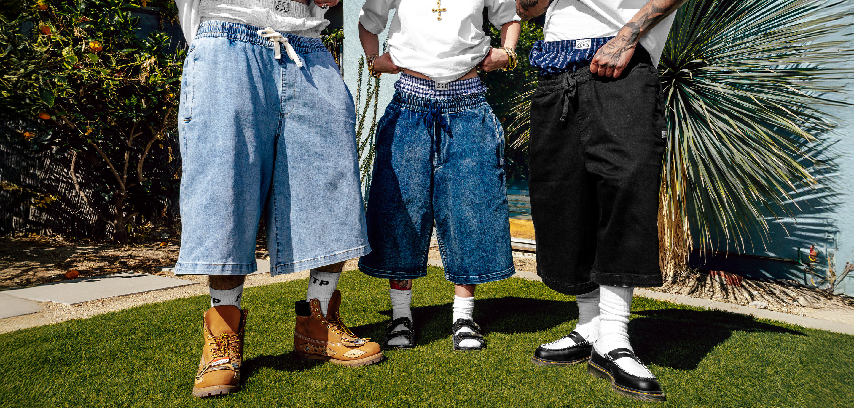Comfort Oversized Denim Lounge Short lifestyle photo 3