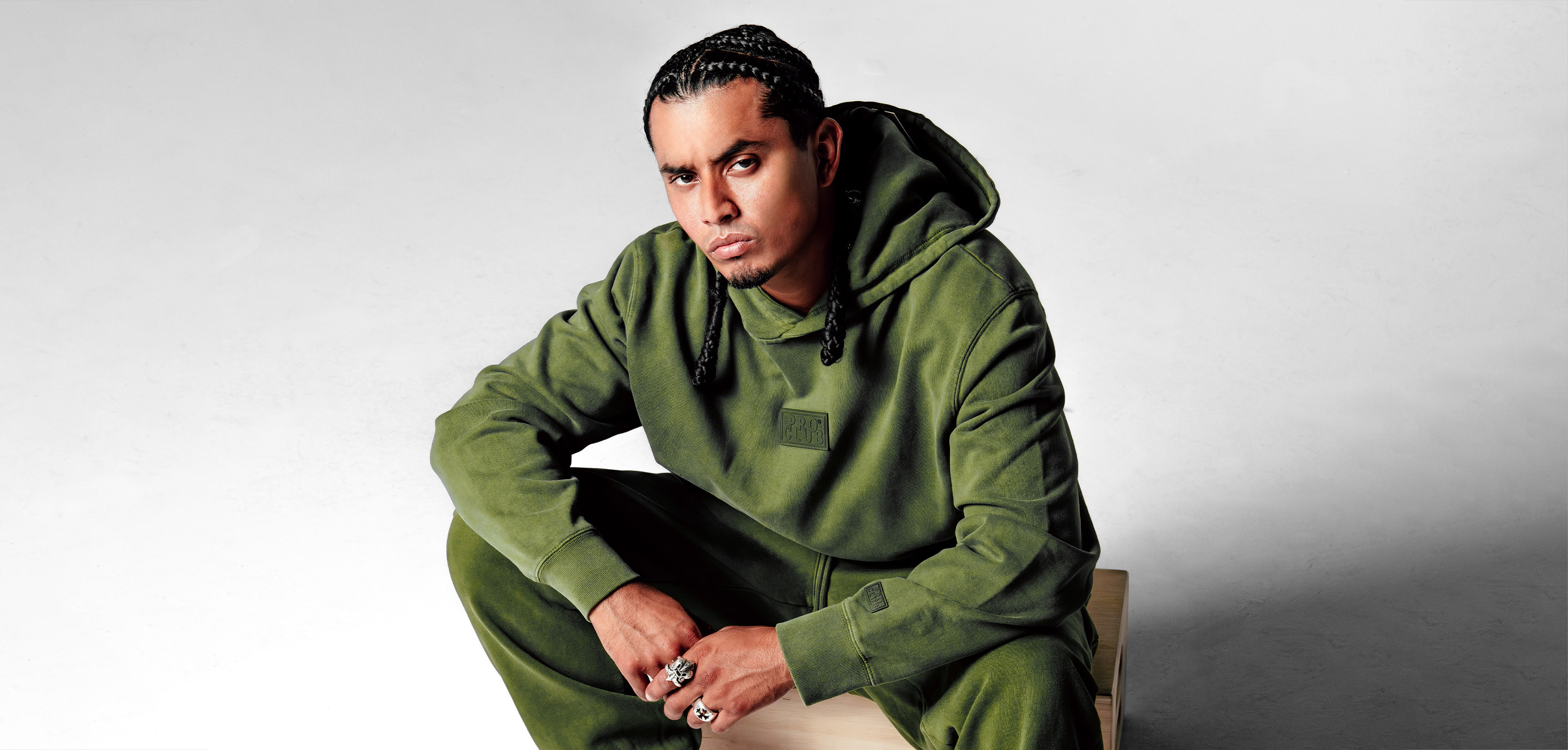 Heavyweight Vintage Wash Pullover lifestyle photo 3
