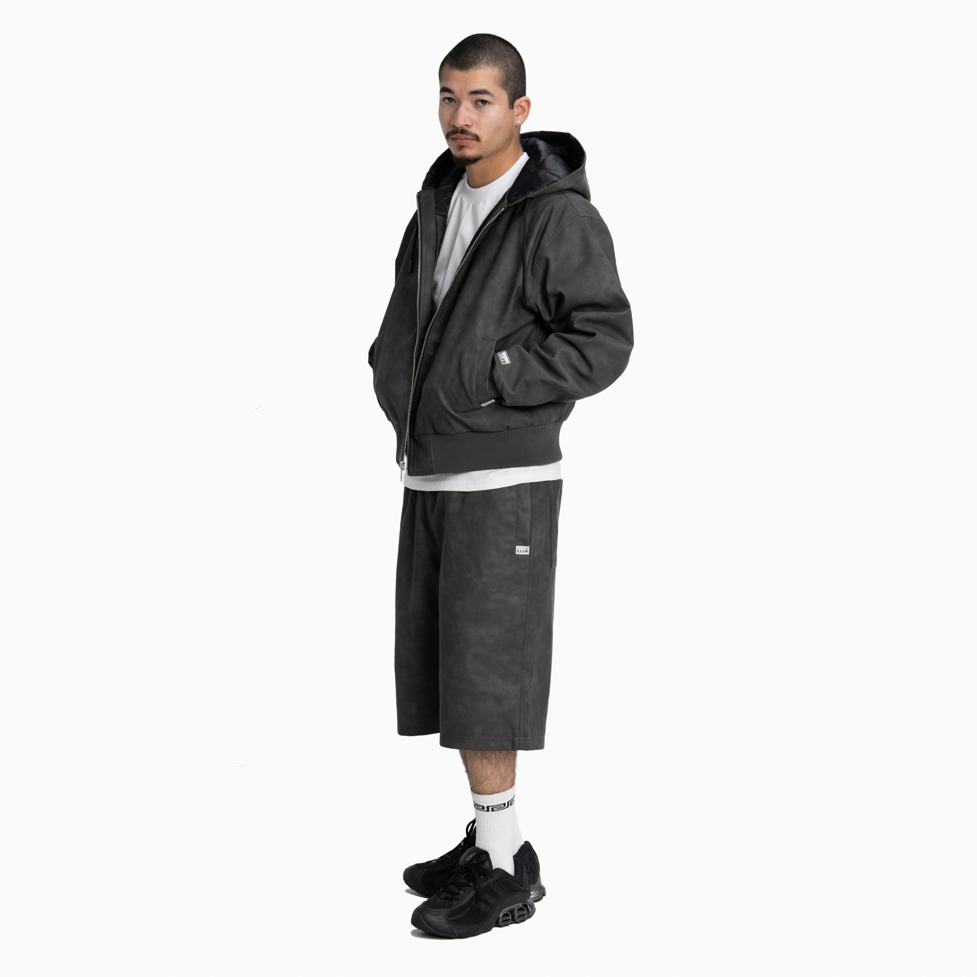 Heavyweight Vegan Leather Shorts (image 3 of 5)