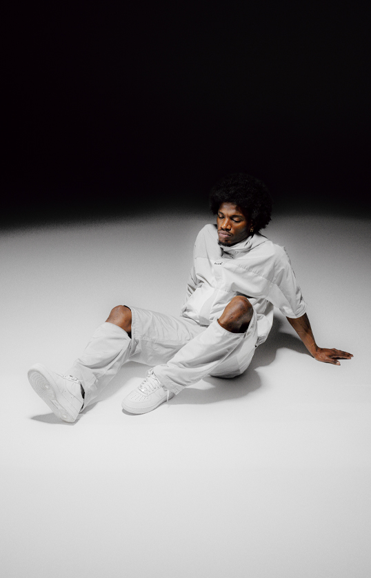 Heavyweight Convertible Windbreaker Pant lifestyle photo 1
