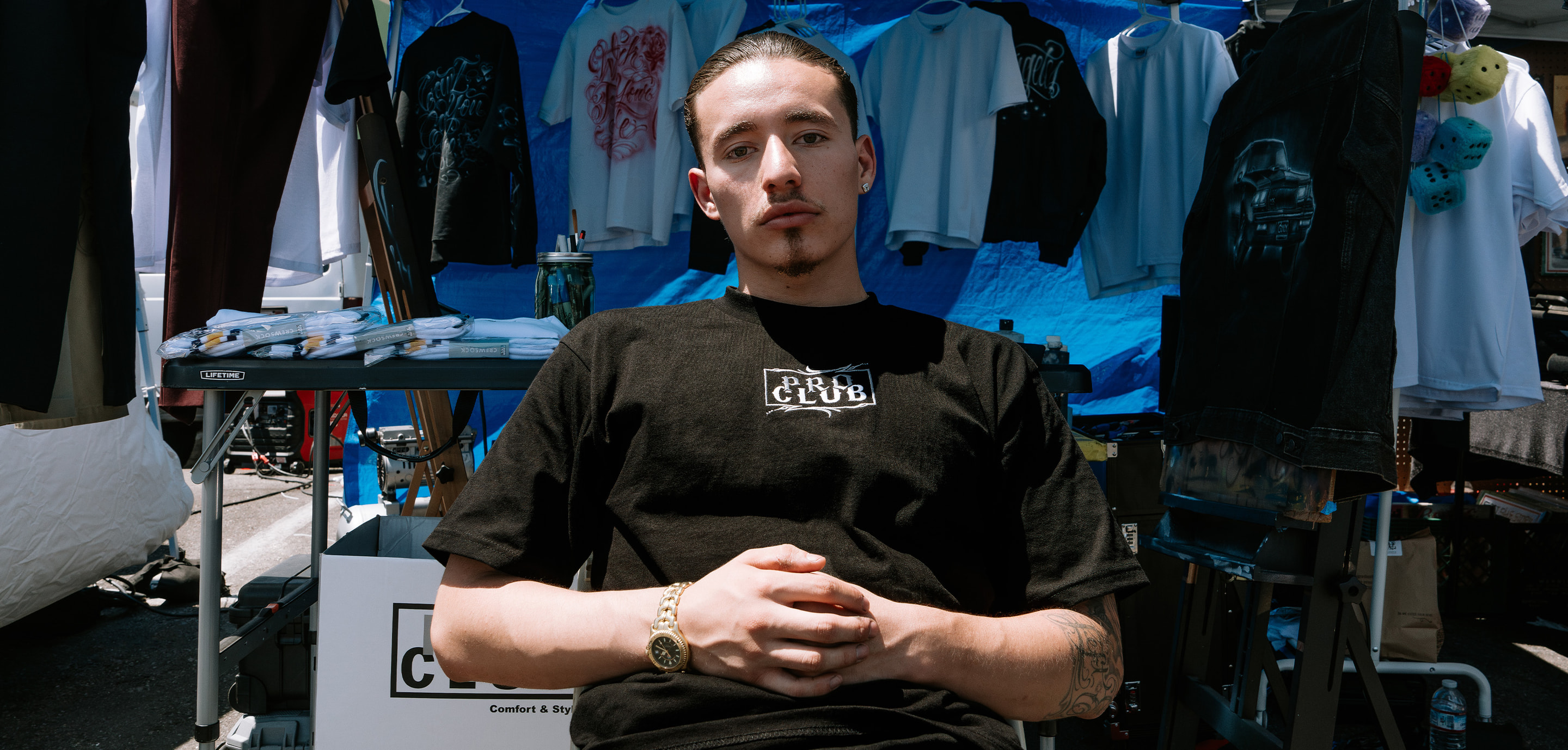 Mister Cartoon Box Logo Tee lifestyle photo 3