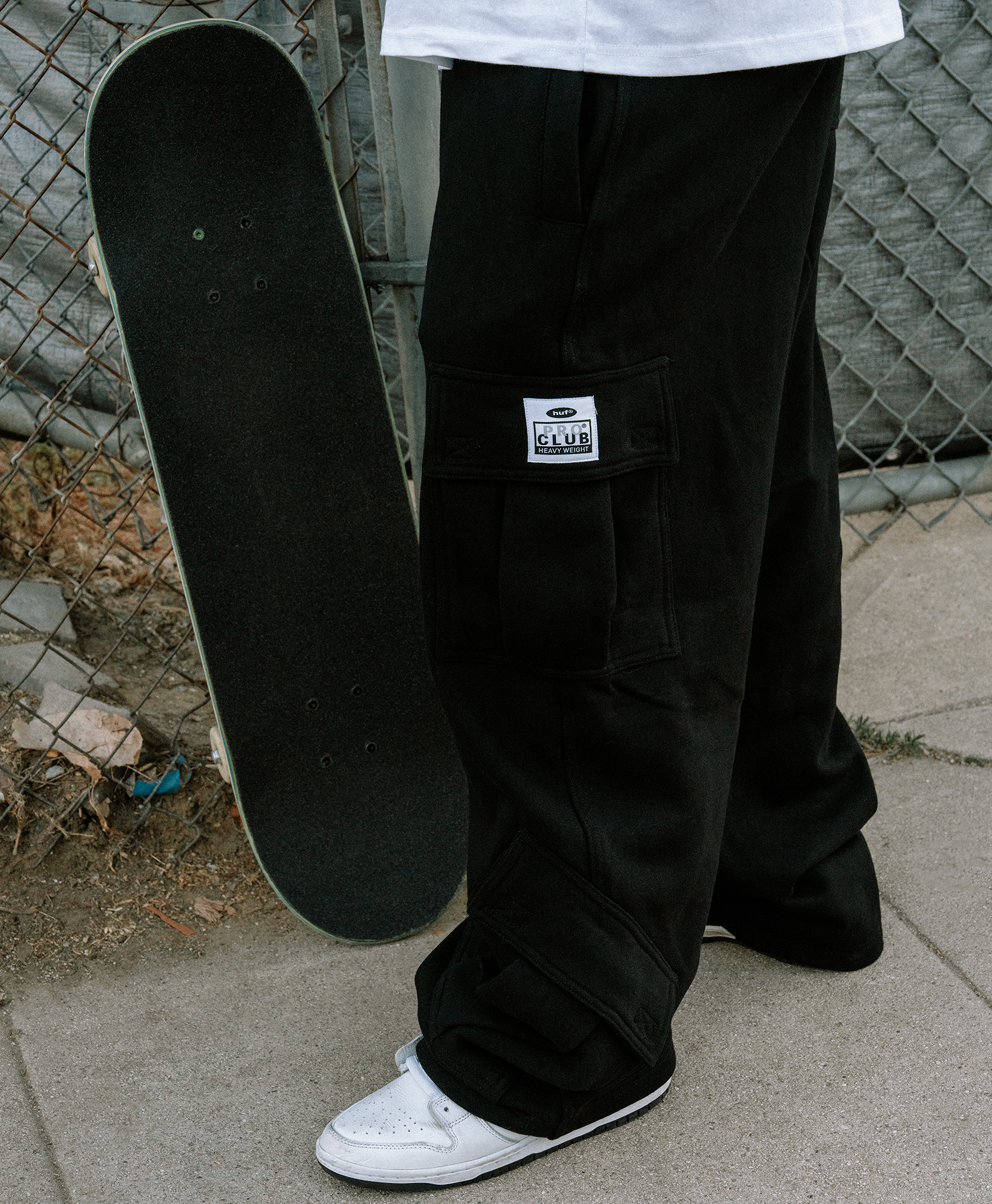 Huf Heavy Wide Open-Leg Multi Pocket Cargo Sweat Pant lifestyle photo 5