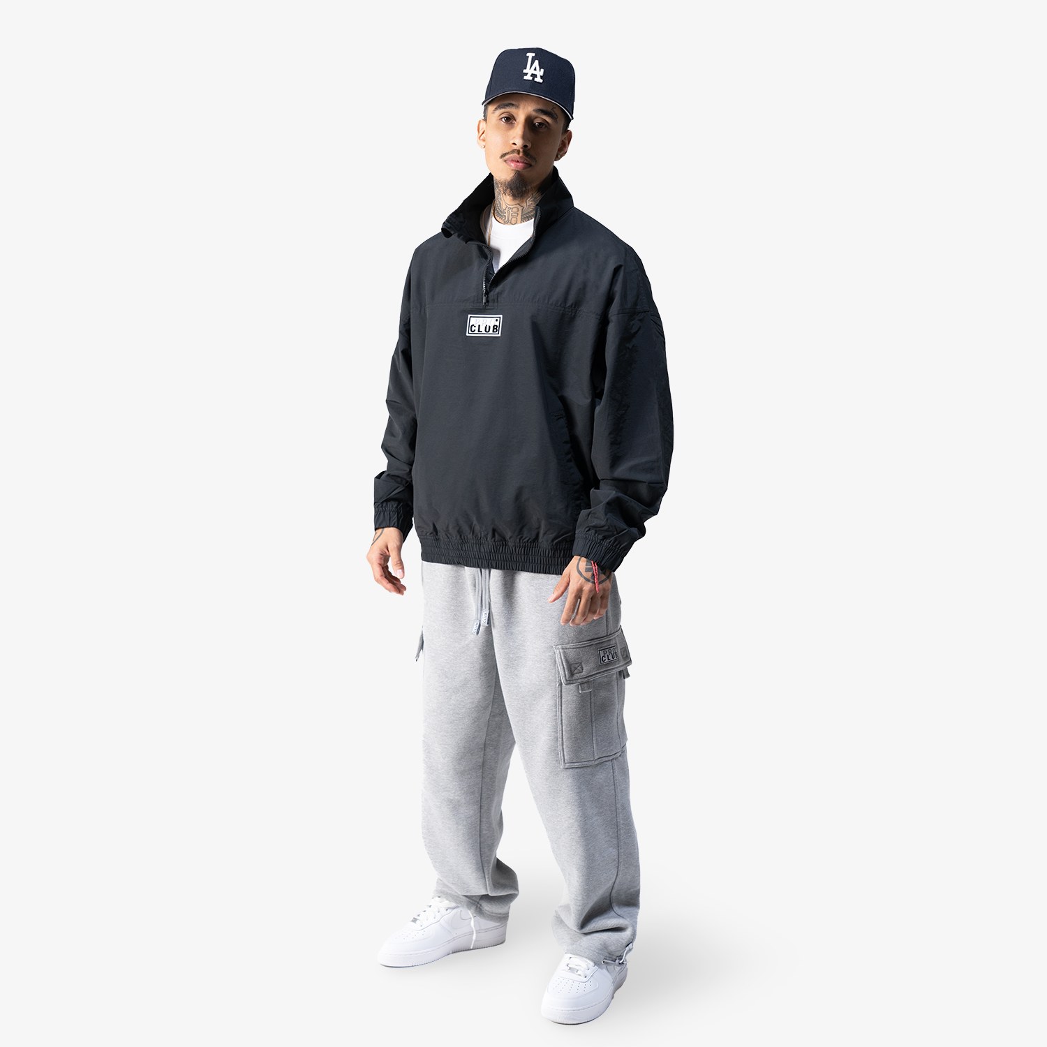 Heavyweight Fleece Cargo Pants lifestyle photo 1