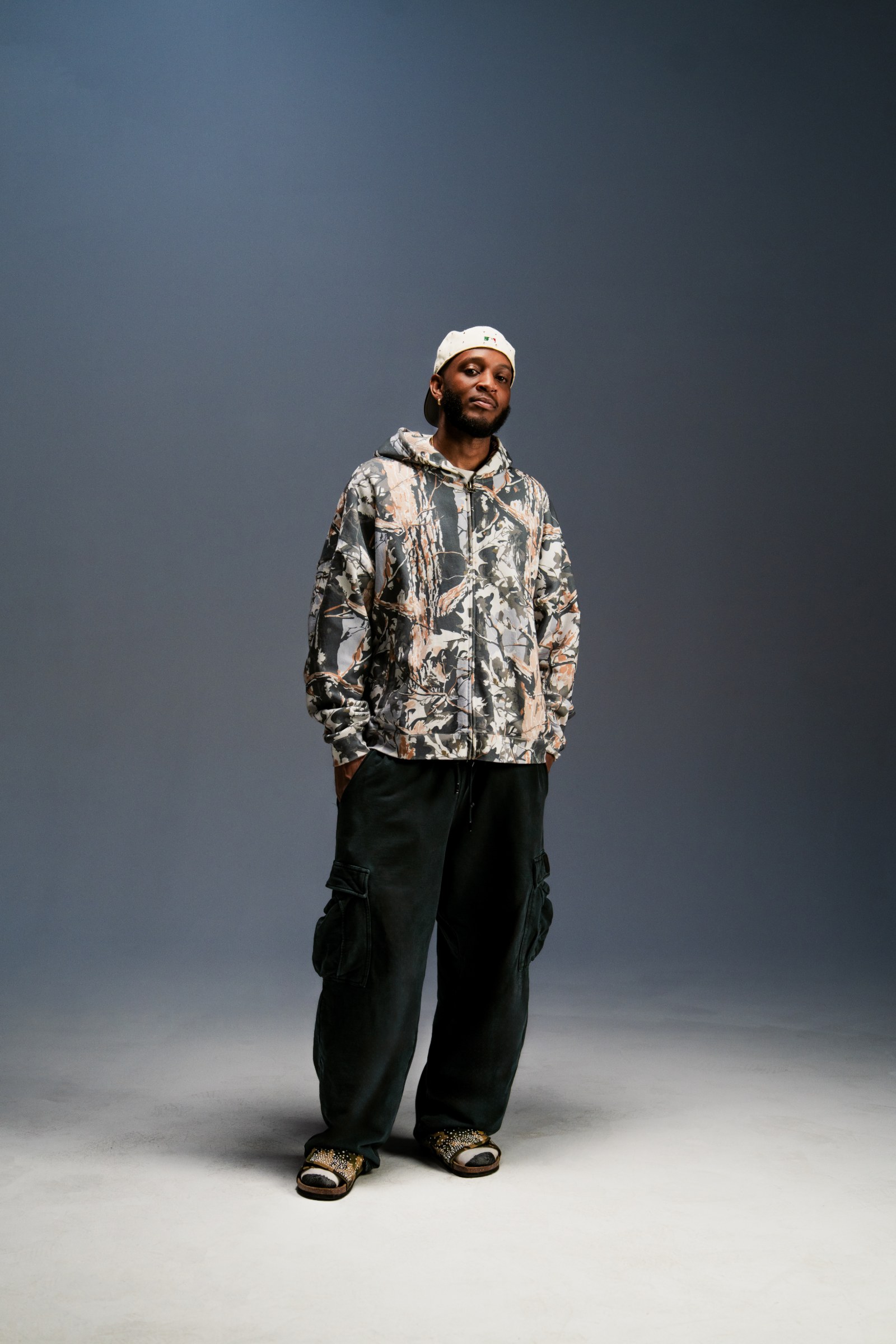 Heavywide Fleece Pullover Hoodie lifestyle photo 4