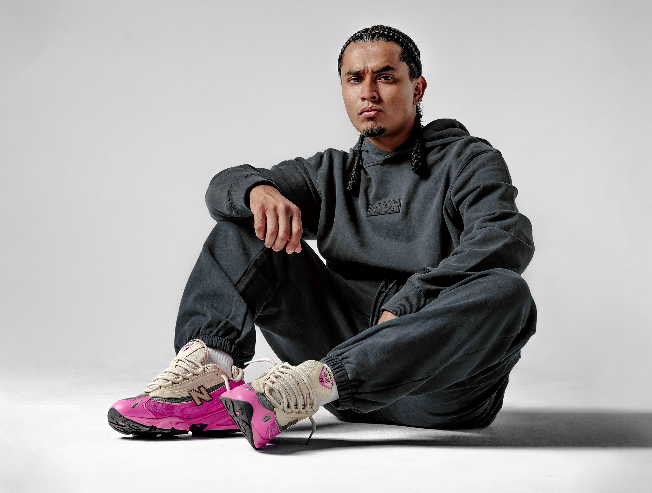 Heavyweight Vintage Wash Pullover lifestyle photo 2