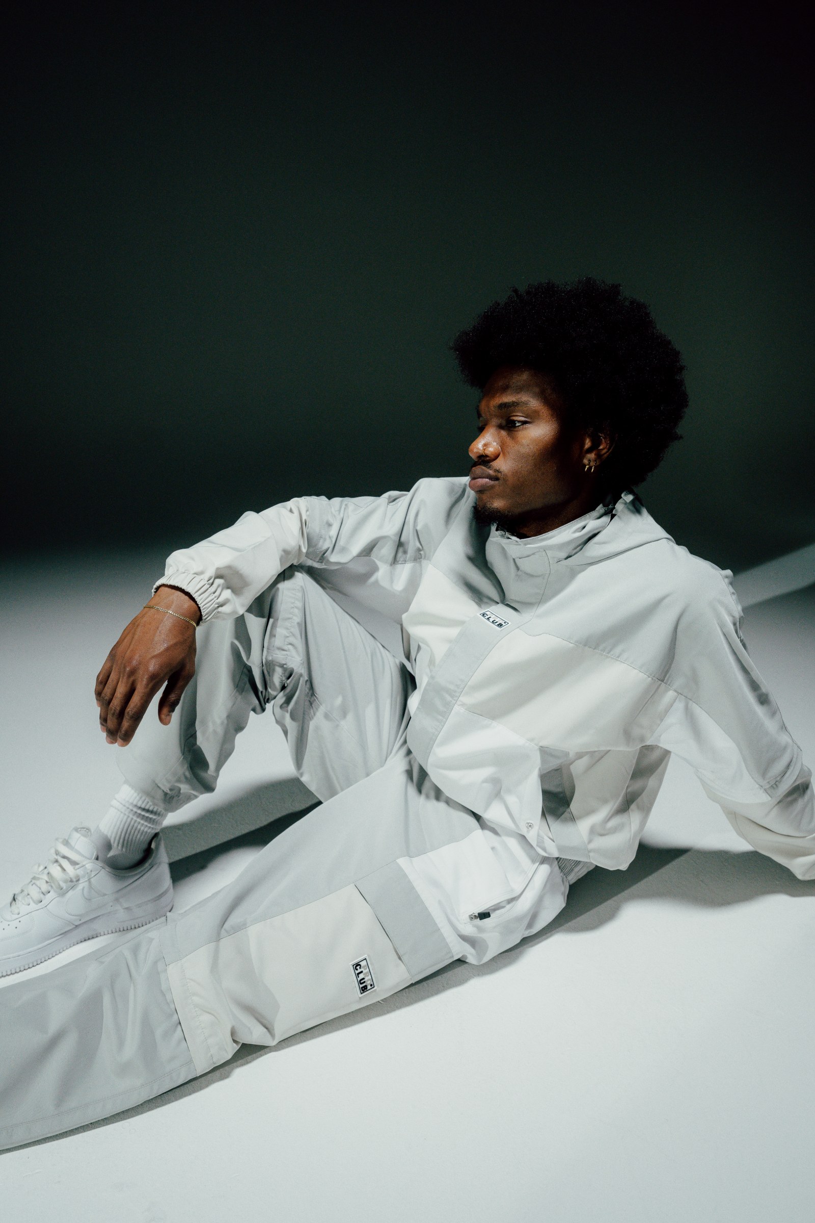 Heavyweight Convertible Windbreaker lifestyle photo 4