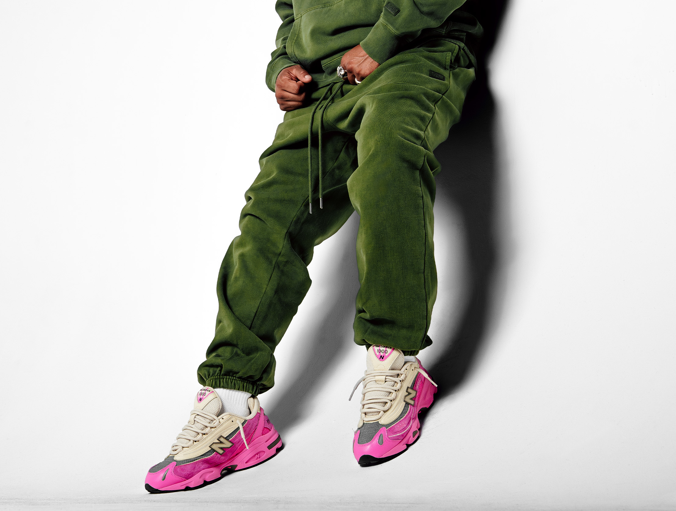 Heavyweight Vintage Wash Sweatpant lifestyle photo 2