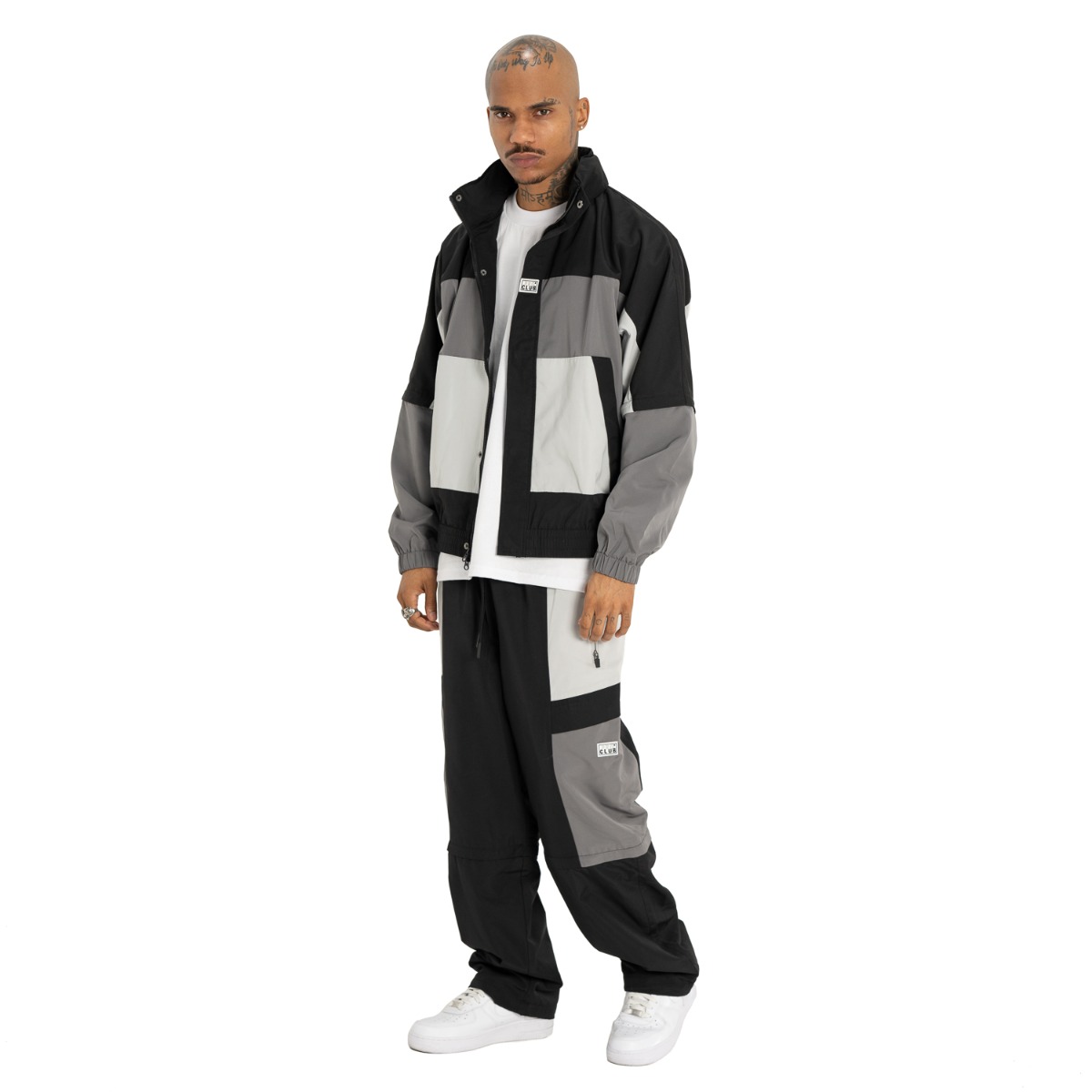 Heavyweight Convertible Windbreaker (image 5 of 5)